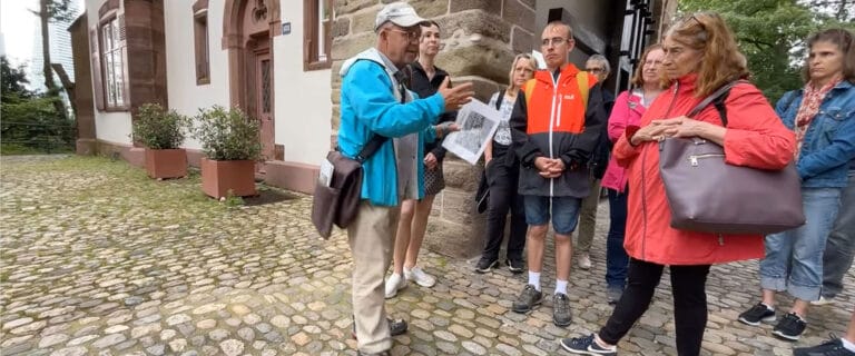 Centrepoint-CityTour